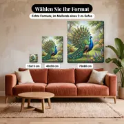 Malen nach Zahlen blauer Pfau schlägt ein Rad in einem Garten – verfügbare Formate im Größenvergleich zu einem Sofa