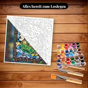 Malen nach Zahlen Micky, Minnie und Pluto als Glasmalerei – Set bereit zum Loslegen auf dem Tisch