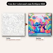 Malen nach Zahlen Lilo &amp; Stitch: Stitch und Angel mit Hibiskusblüten – vorher und nachher: vorgezeichnete Leinwand und fertiges Gemälde