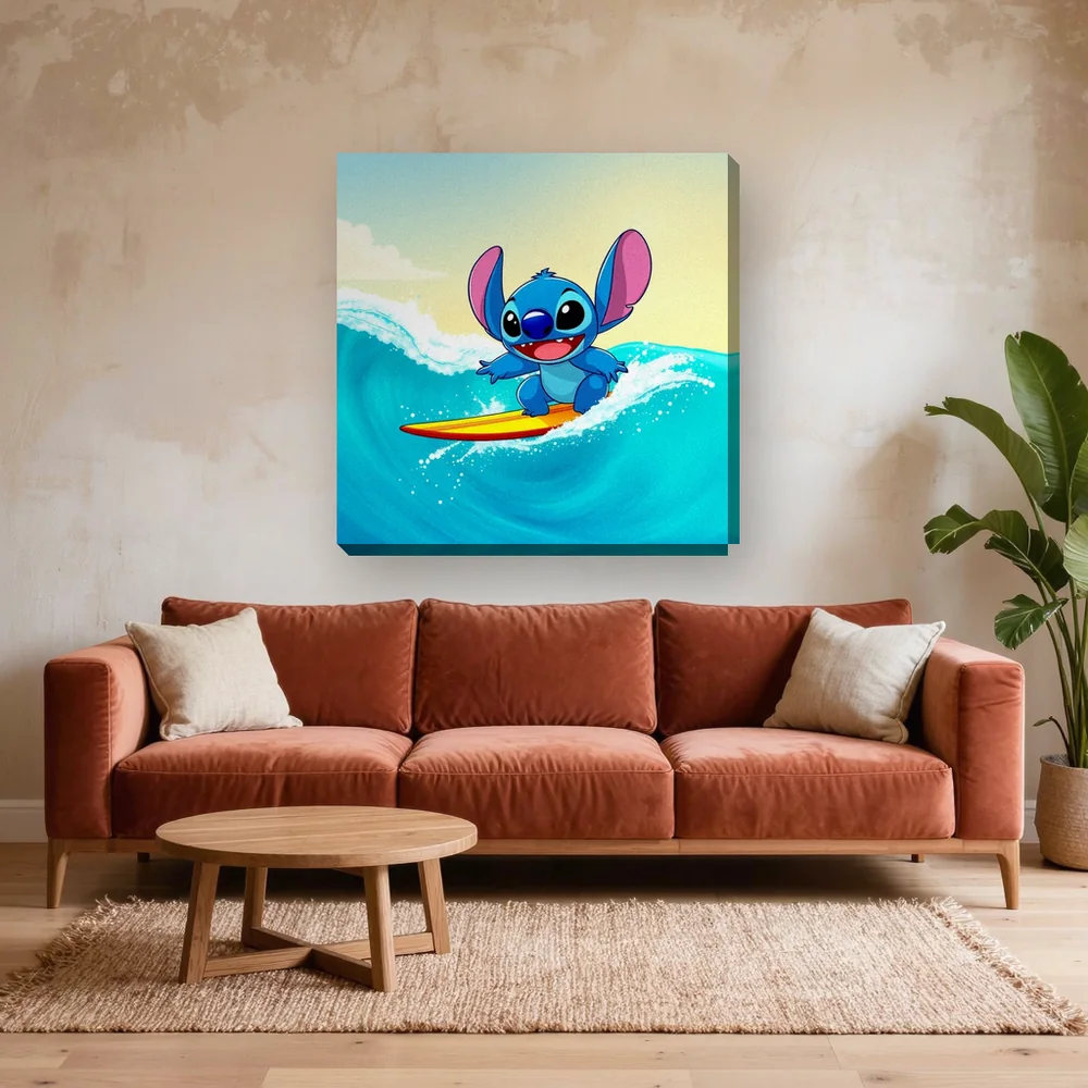 Malen nach Zahlen Stitch beim Surfen auf einer türkisfarbenen Welle – fertiges Gemälde in einem Wohnzimmer